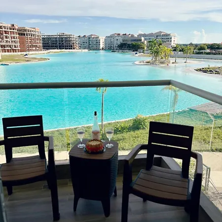 Vista Espectacular A La Laguna, Bahía Kristal Apartamento *